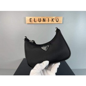 프라다 테수토 체인 호보백 (15*11cm)