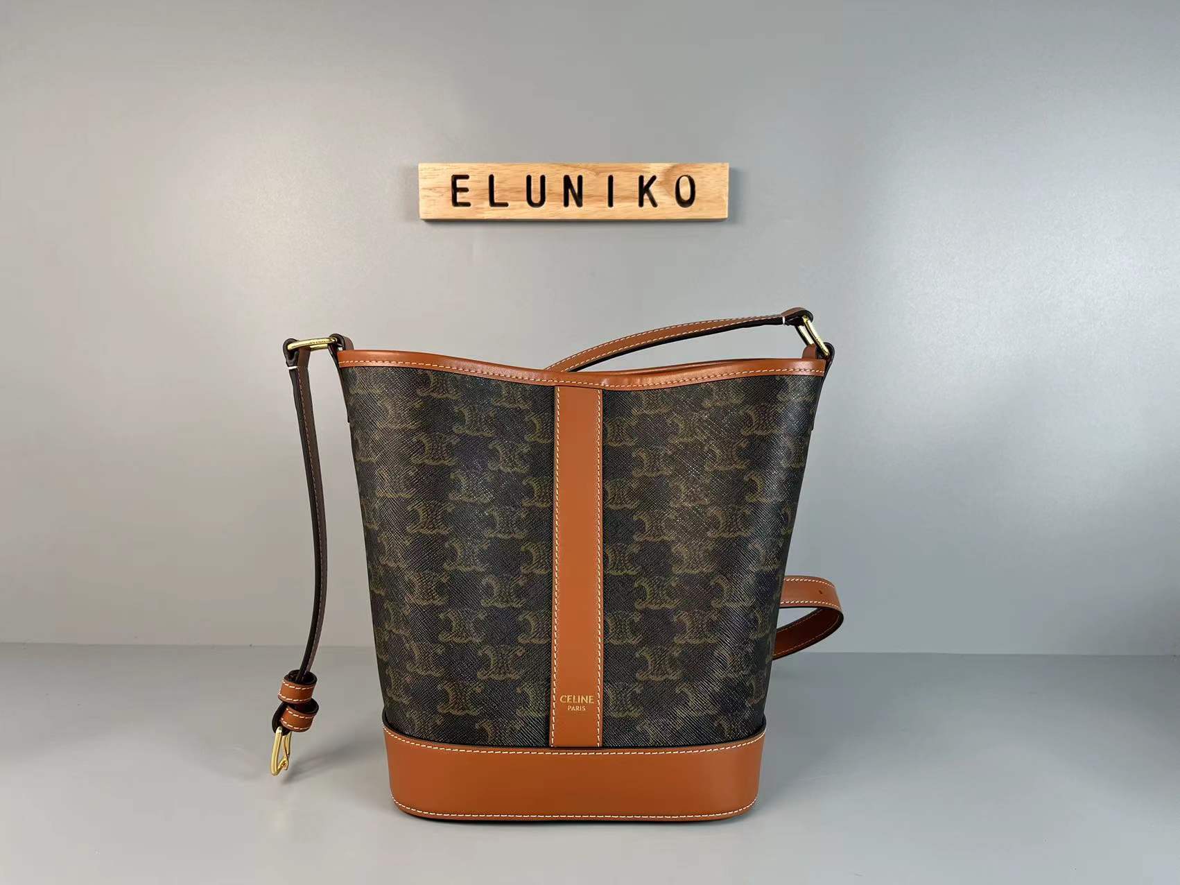 트리오페 버킷백 스몰