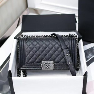 (정품급) 샤넬 보이백 캐비어 25cm