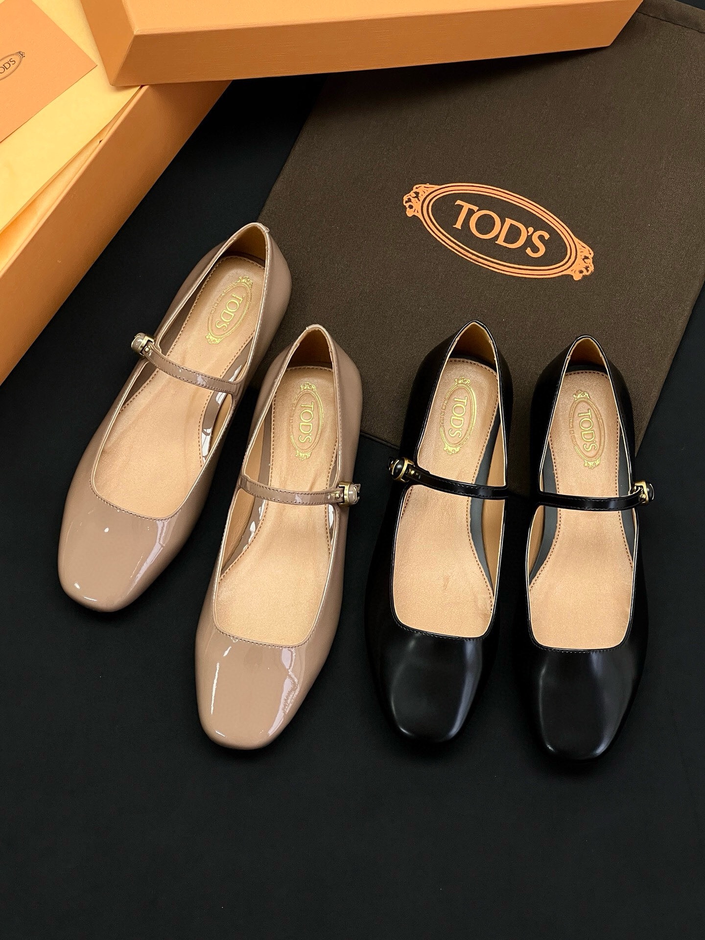 Tod's Shoes (Flat)