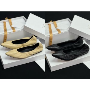 The row Shoes (Flat)