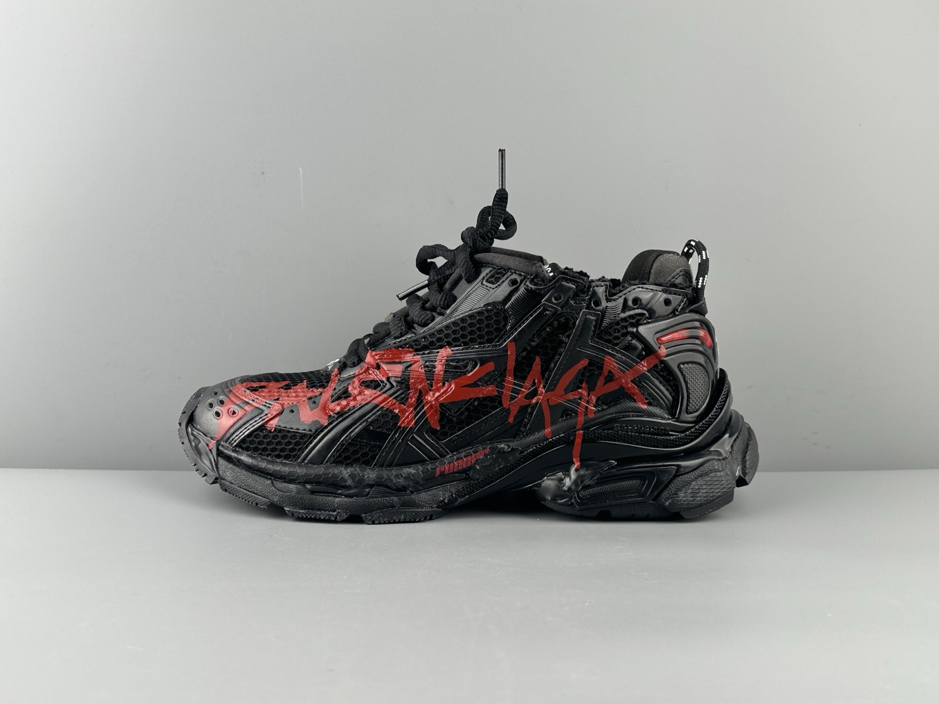 발렌시아가 러너 Runner