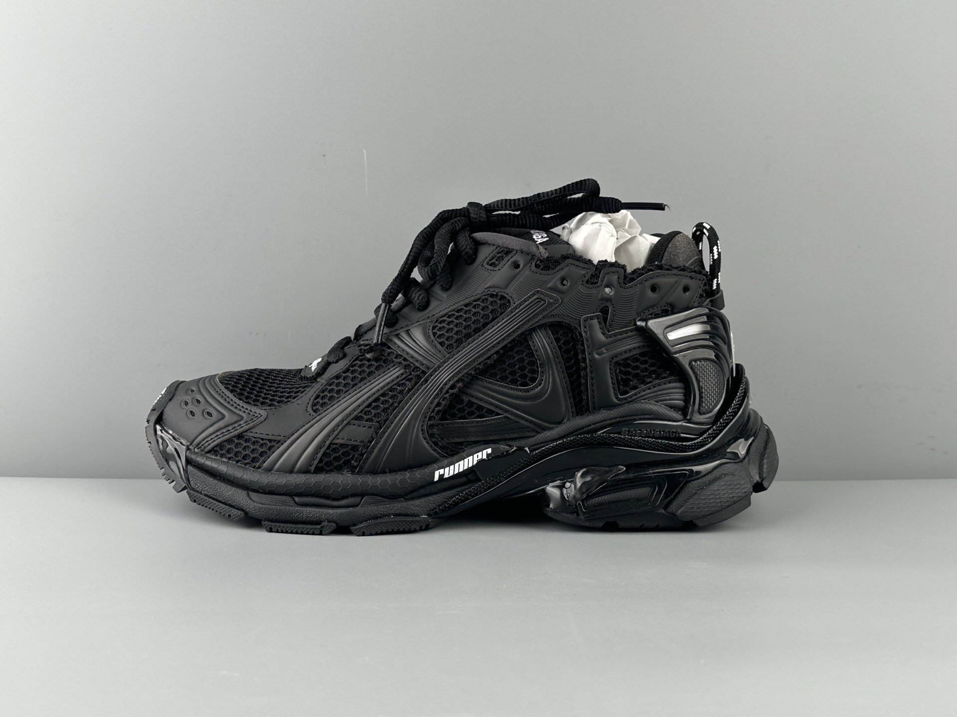 발렌시아가 러너 Runner