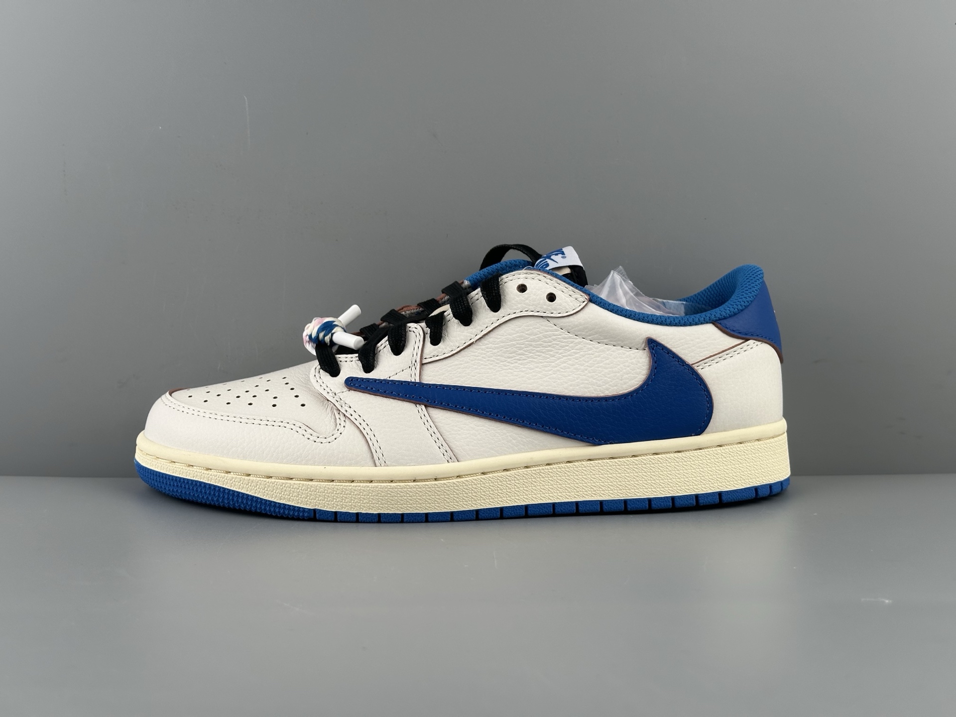 Travis Scott & Fragrant & Jordan Air Jordan 1 Low OG