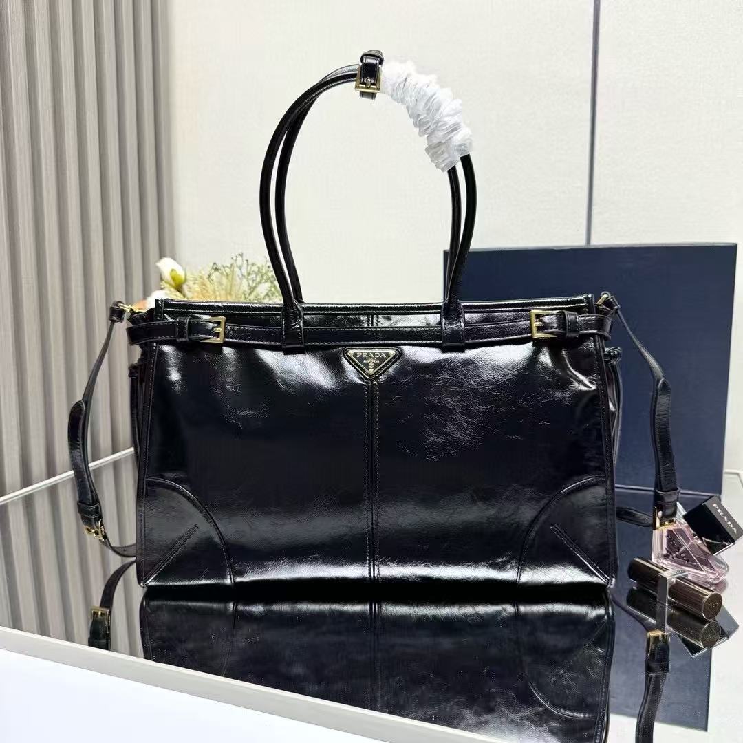 Prada soft lux (38*30*12cm)