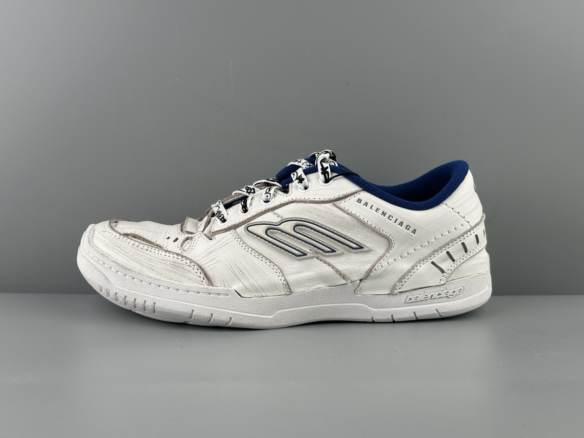 Balenciaga HAMPTONS WORN-OUT