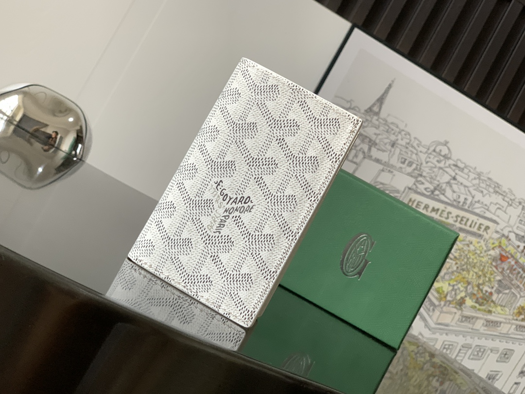 Saint Pierre (11*1.5*7.5cm)