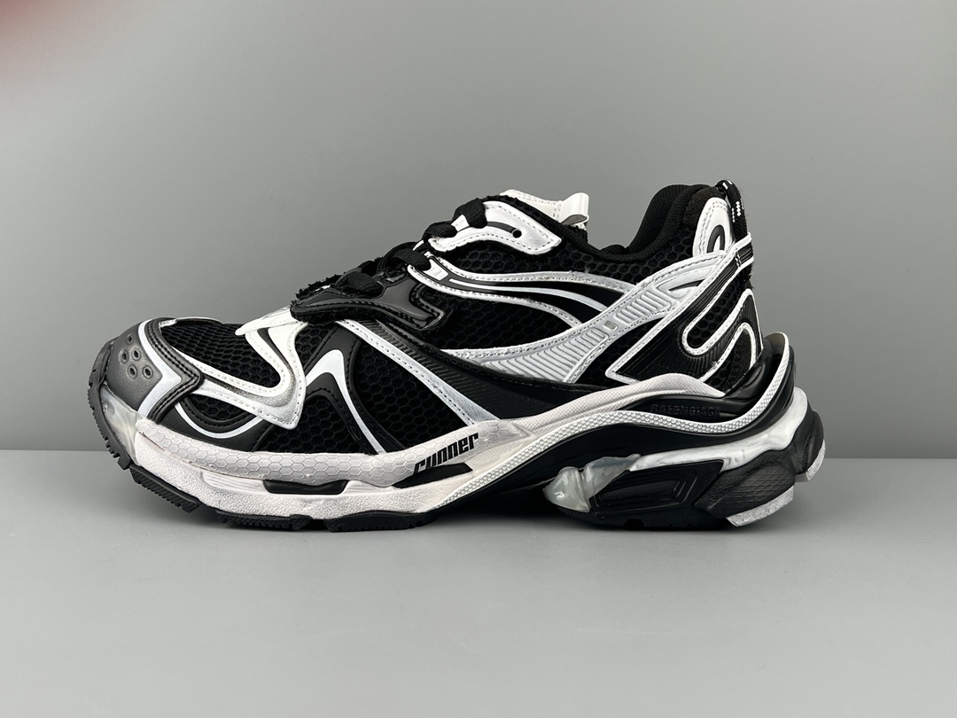 발렌시아가 러너 Runner 2.0