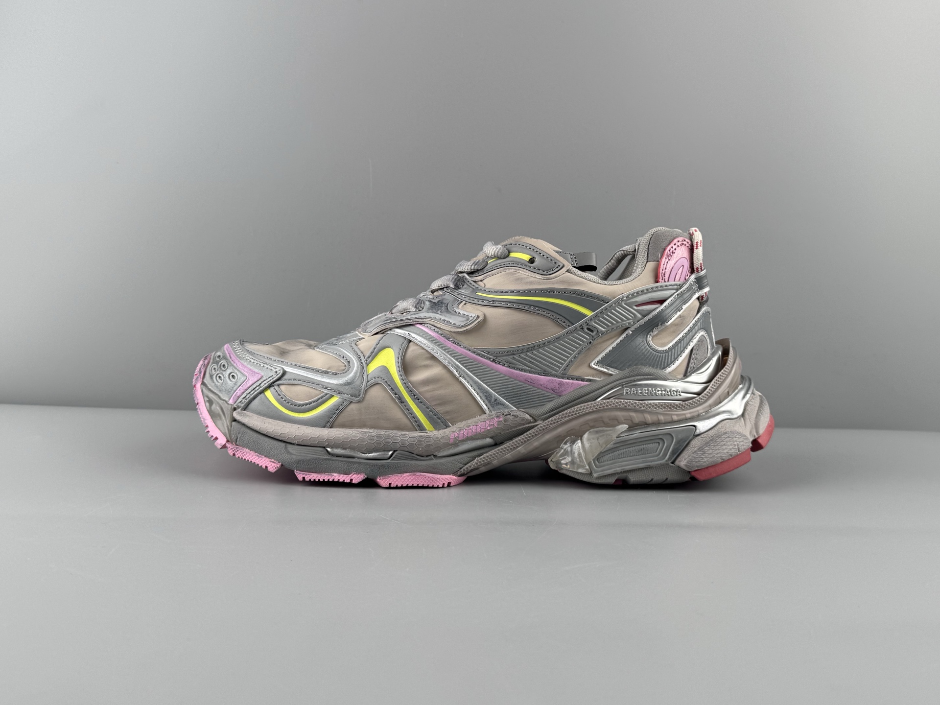 발렌시아가 러너 Runner 2.0