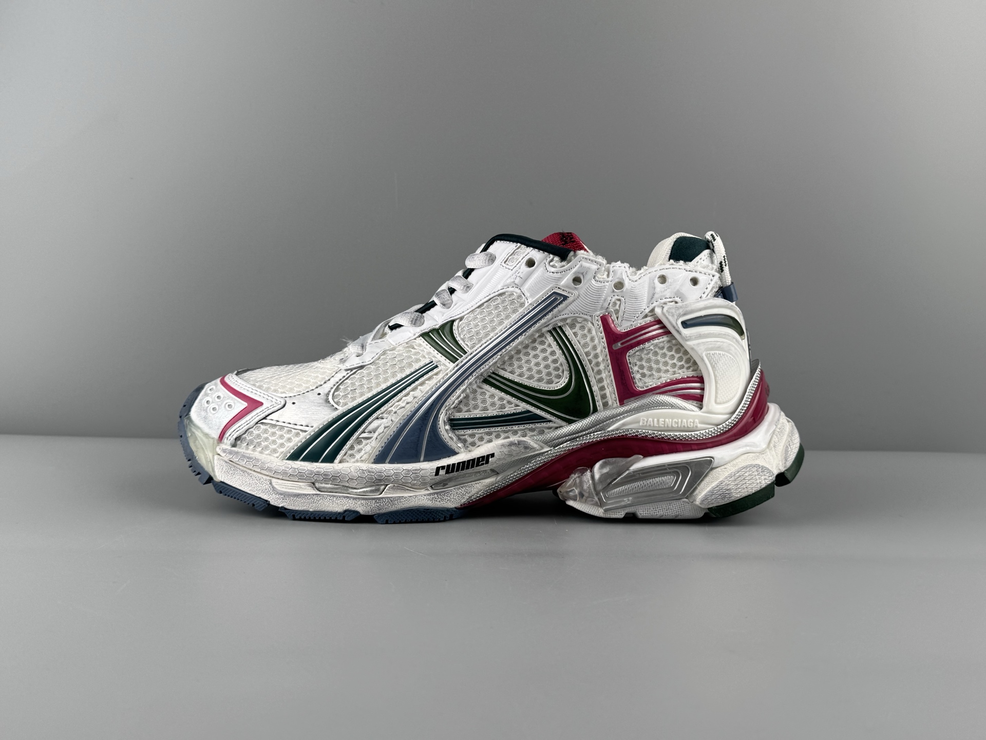 발렌시아가 러너 Runner