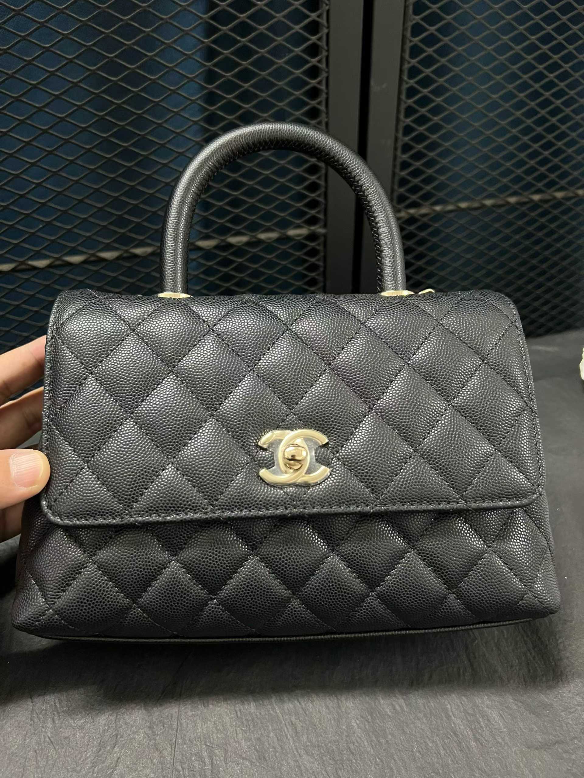 Chanel Coco Handle (14*24*10cm)