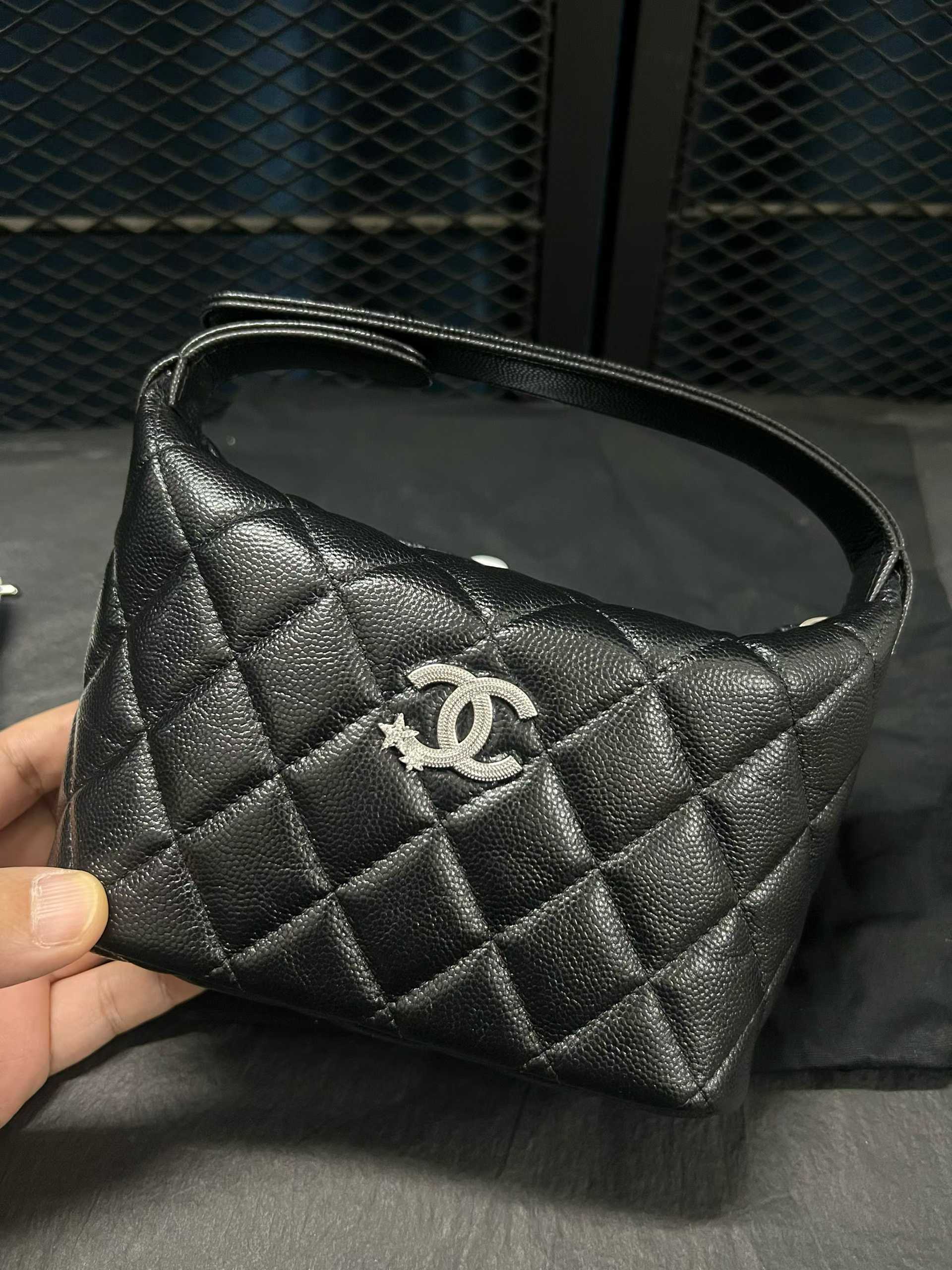 Chanel Bag(21.5*7.5*19cm)