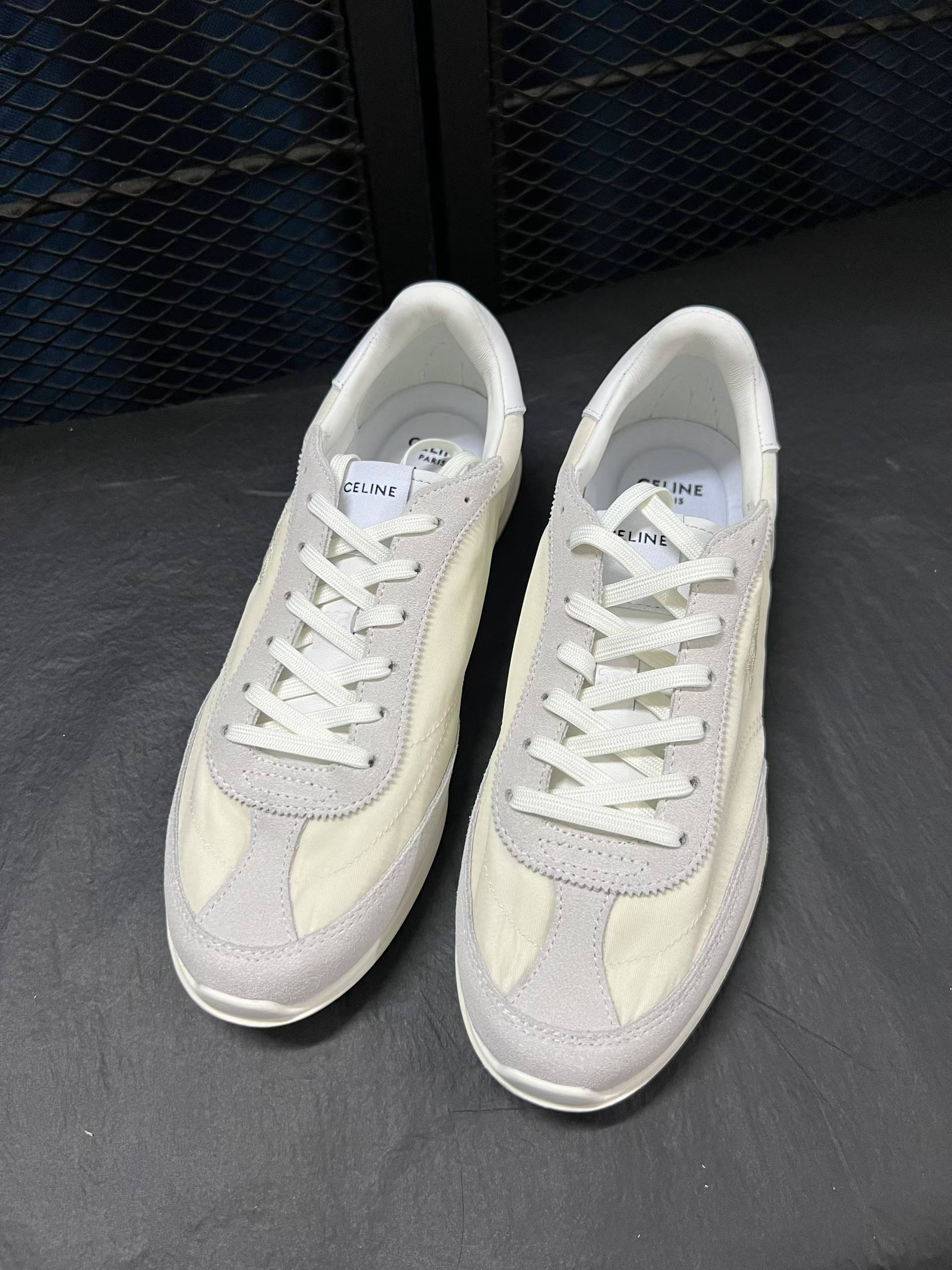 CELINE Racer Triomphe