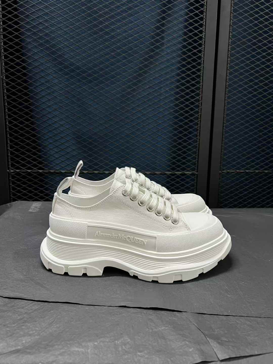 Alexander McQueen Tread Slick