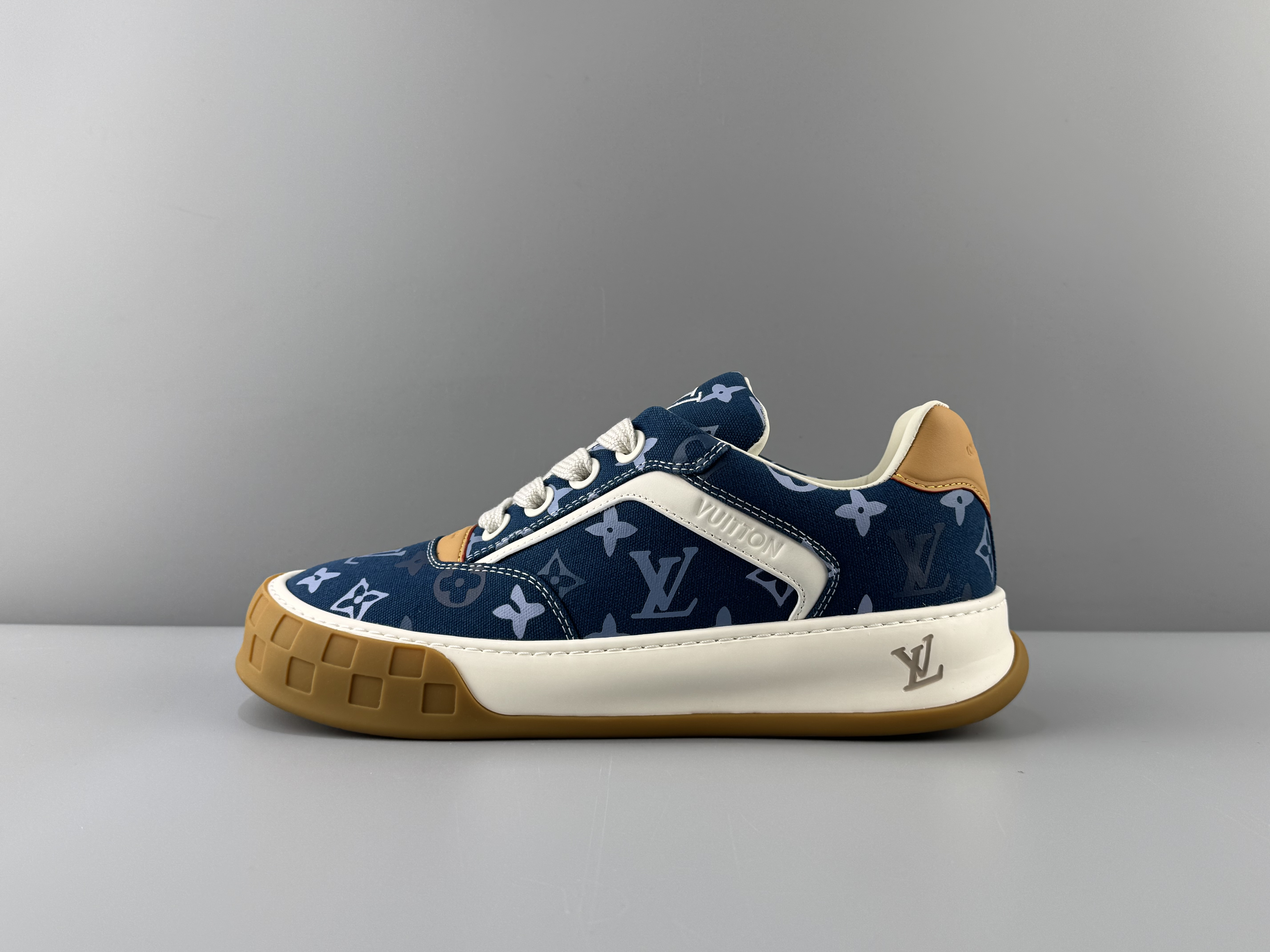 LV Tiltde